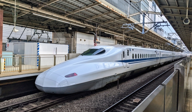 新幹線ひかりの快適な座席選びのポイント | 毎日の発見帳